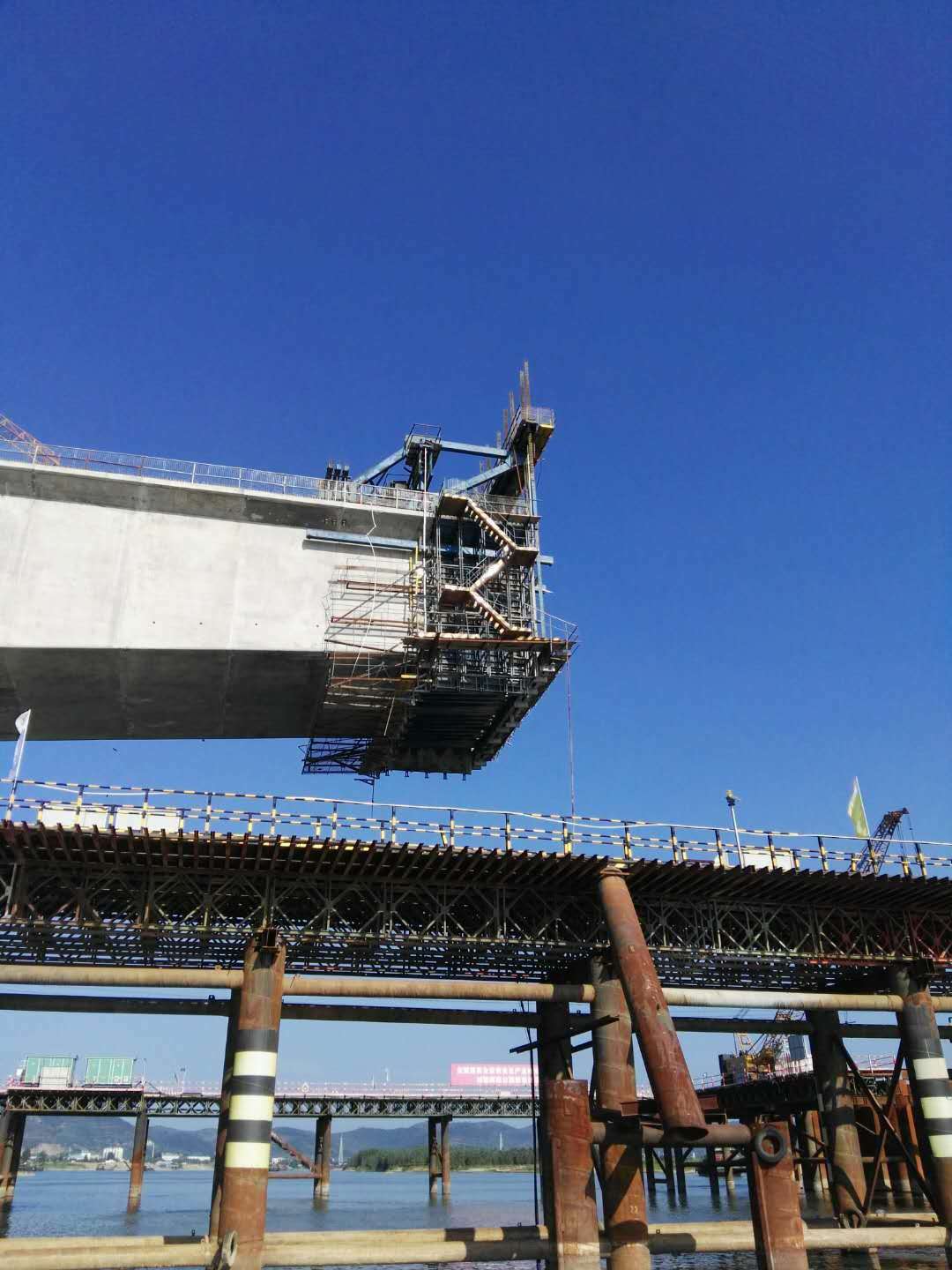 連續(xù)梁張拉、壓漿技術(shù)交底